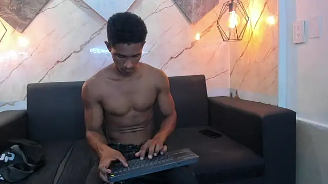 Yoel_Blessed 라이브 XXX 채팅