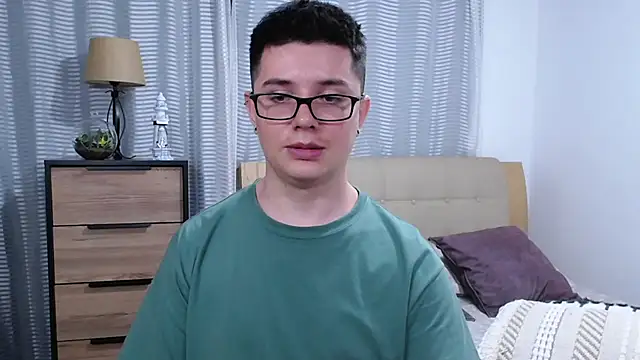 Živý XXX chat BlackFoXXX69
