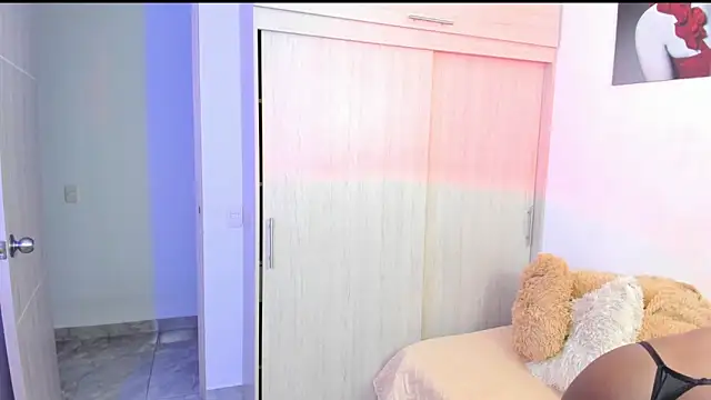 fioresantamaria Live XXX-Chat
