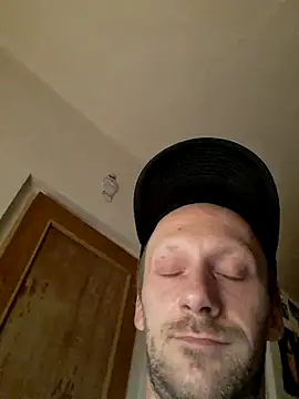 YeahDaynight2 Live XXX Chat