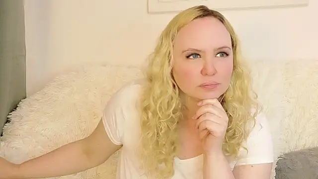 Sarah4you Chat XXX in diretta