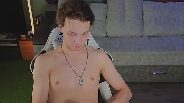 Chat XXX en directo de TeddyLiLboy