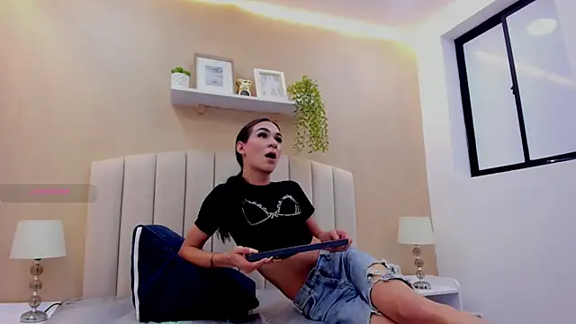Mia_thompson_19's Live XXX Chat