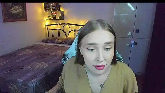 دردشة CrazyBitchInLace الجنسية المباشرة