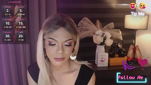 HugecockAlexa élő XXX-chatje