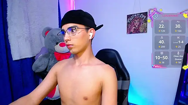 Chat +18 de OwenBluee ao vivo