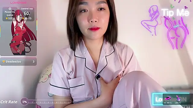Molly_GrandeのライブXXXチャット