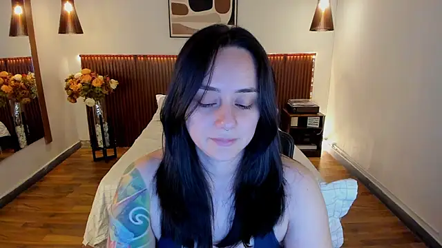 KatherineBond's Live XXX Chat