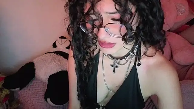 ShySheep_ – Naživo XXX chat