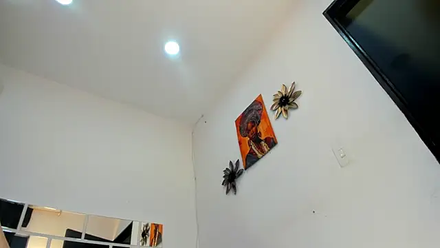 MiaEvans0's Live XXX Chat