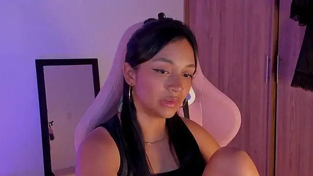 MelanyOconner's Live XXX Chat