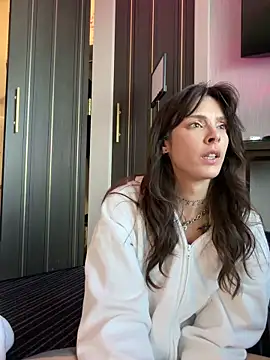 GennaJames' Live XXX Chat