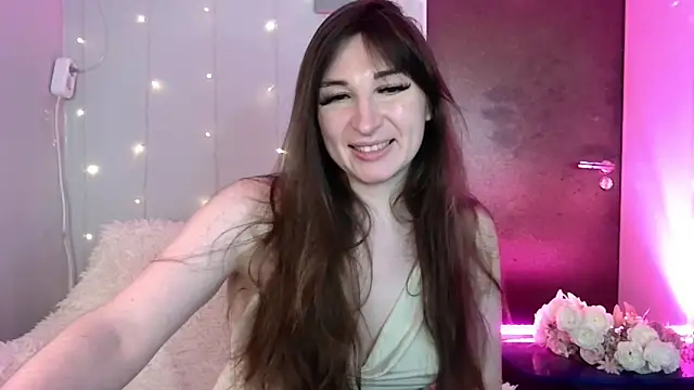 Birdie_Kiss Adlı Modelin Canlı XXX Sohbeti