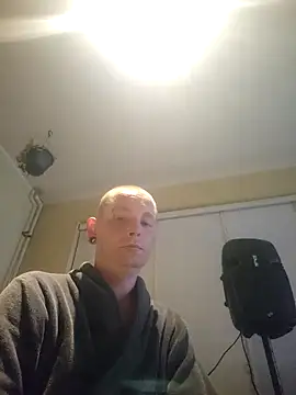 piercingpik webcam show