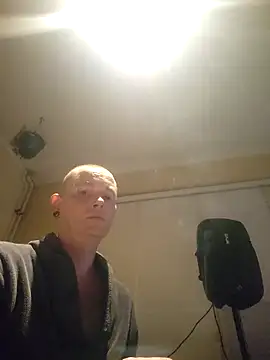 piercingpik Live XXX-chat
