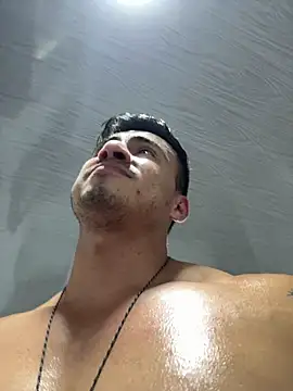 Chat +18 de Chris_Clarck ao vivo