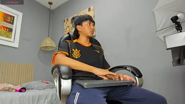 markbowie 现场XXX聊天