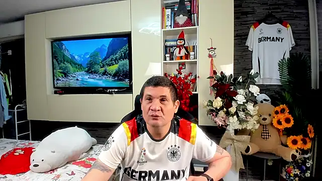 Czat XXX na żywo – SpartacusDaddy48