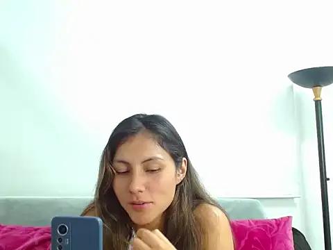 Chat XXX en directo de Violet_Donell