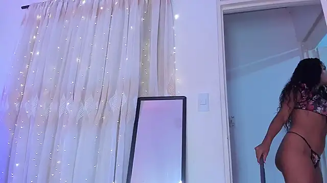 Jade_Thonson1 Live XXX Chat