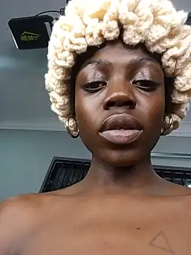 _Kim_28's Live XXX Chat