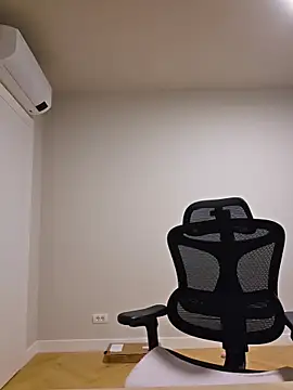 Živý XXX chat MiaRides19