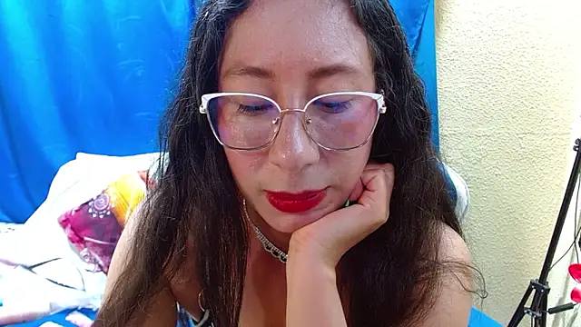 Gia_leinn Adlı Modelin Canlı XXX Sohbeti