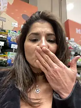 AlejandritaMilano's Live XXX Chat
