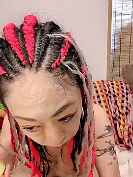 jyuse000ryuse Adlı Modelin Canlı XXX Sohbeti