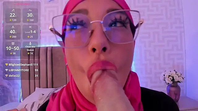 Czat XXX na żywo – naishaa_
