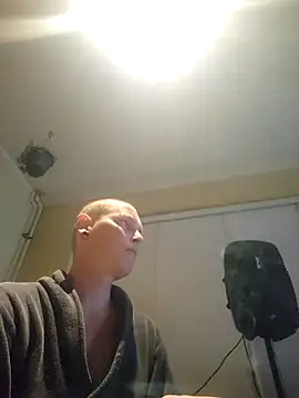 piercingpik Live XXX-chat