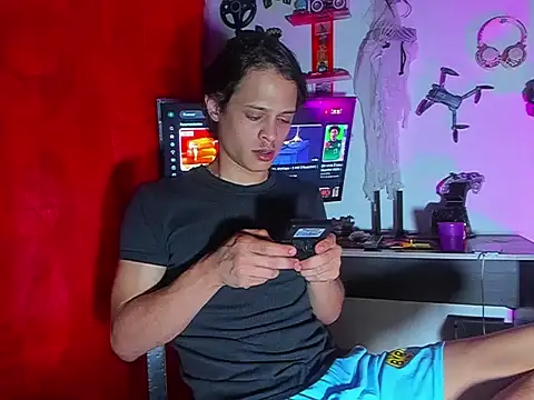 JuniorSkere1's Live XXX Chat