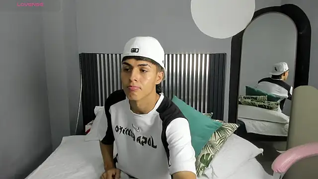 Axel_Mendozaa – Naživo XXX chat