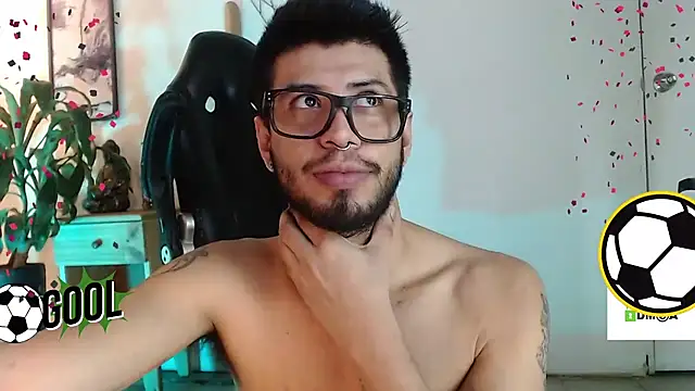 Colby_brown03 Adlı Modelin Canlı XXX Sohbeti