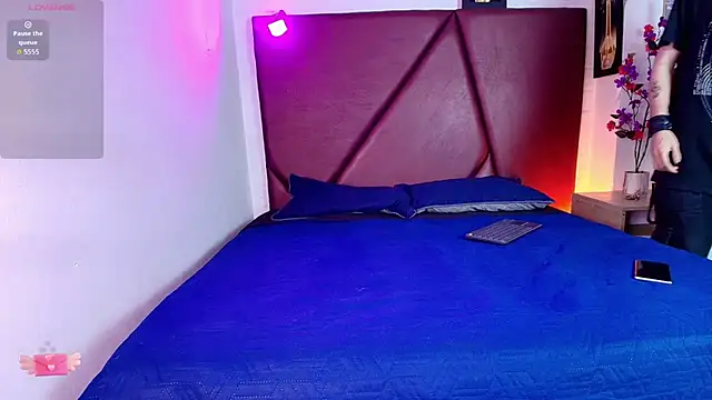 Chlloe_Fox Adlı Modelin Canlı XXX Sohbeti