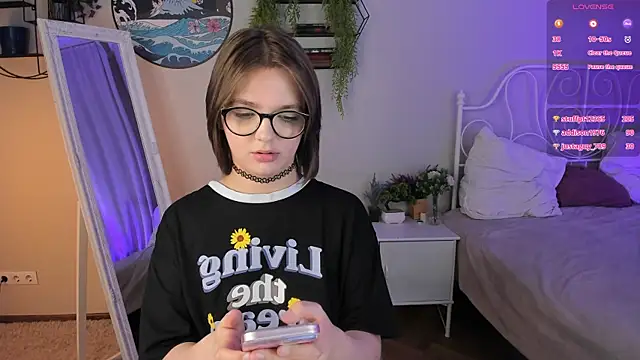 Онлайн чат XXX LetoriaNotley