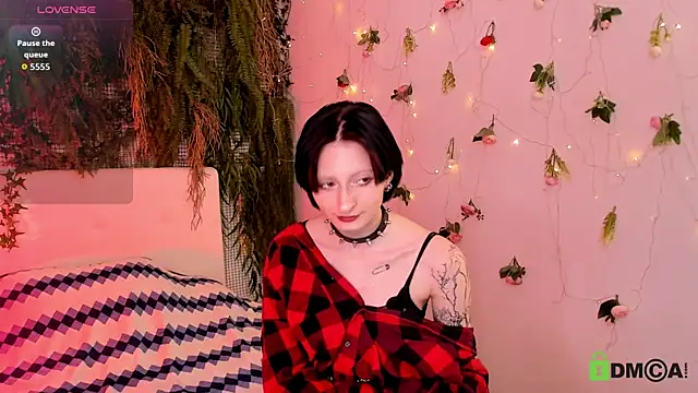 Kira__Cutie 即時 XXX 聊天