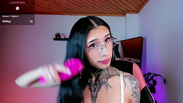 kali_ka_ Adlı Modelin Canlı XXX Sohbeti