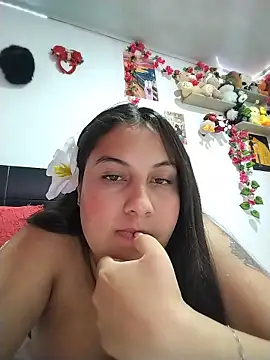 Chat XXX ao vivo de esmeralda_jadees