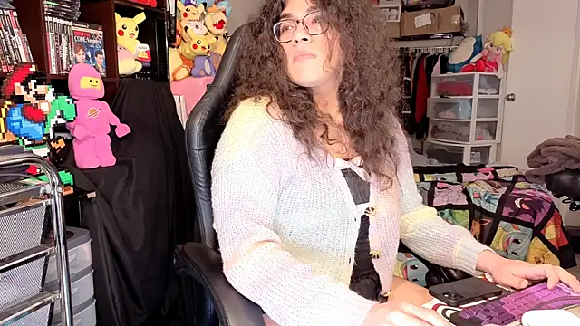 ShinyCherub live XXX chat