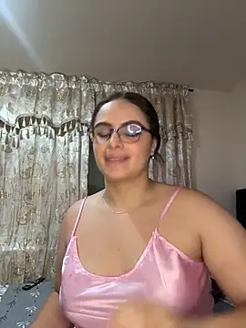 Tayler_Kim Live XXX-Chat