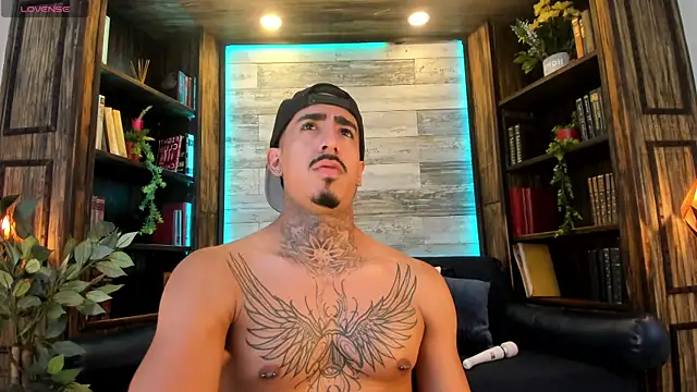 Donovan_Desmond's Live XXX Chat