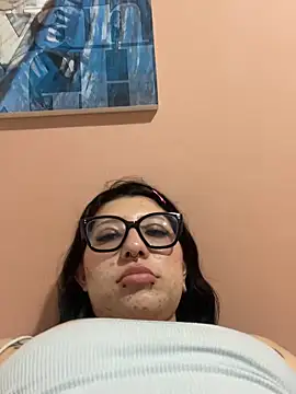 SeraphineSL 即時 XXX 聊天
