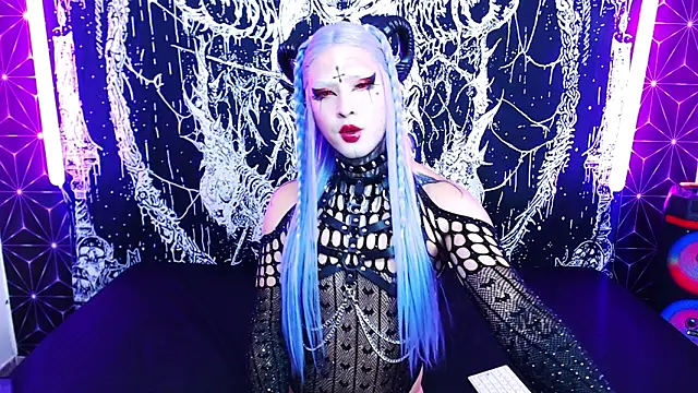 naomi_satan Chat XXX in diretta
