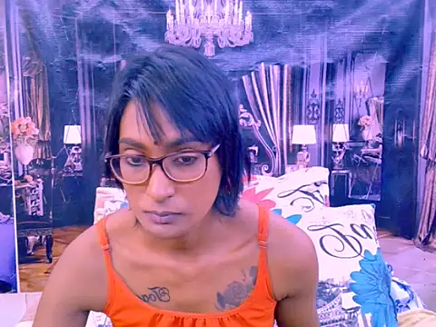 IndianRebel4u2Luv's Live XXX Chat
