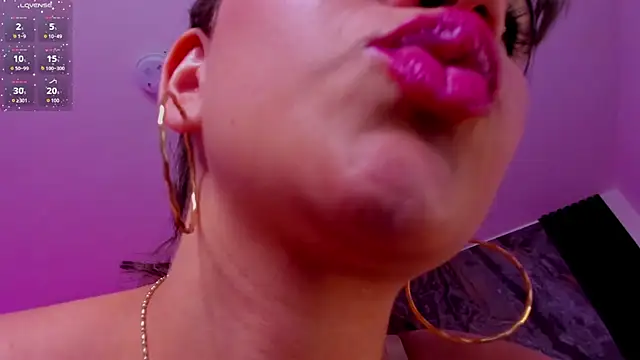 Sophia_rincon's Live XXX Chat