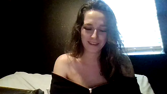 Cloudyydayzz Chat XXX in diretta