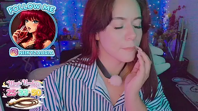 _niiky live XXX chat