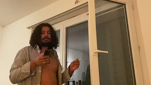 daddyvibes Adlı Modelin Canlı XXX Sohbeti