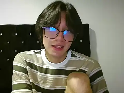Show modela Matti_Mendez_ na web-kameri